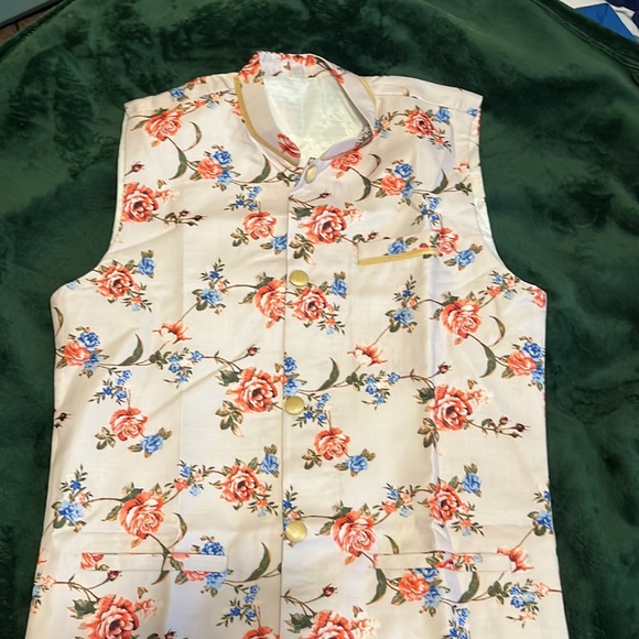 Digital Printed Polyester Floral Nehru Coat in Baby Pink - Picture 2 of 4